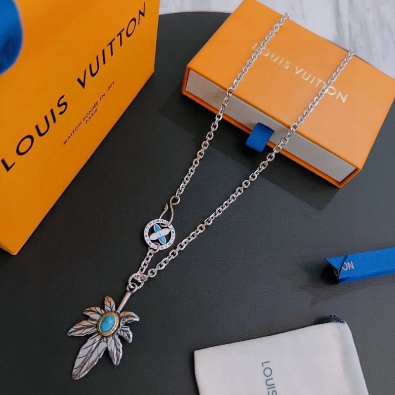 Comfortable Louis Vuitton Necklaces 248965