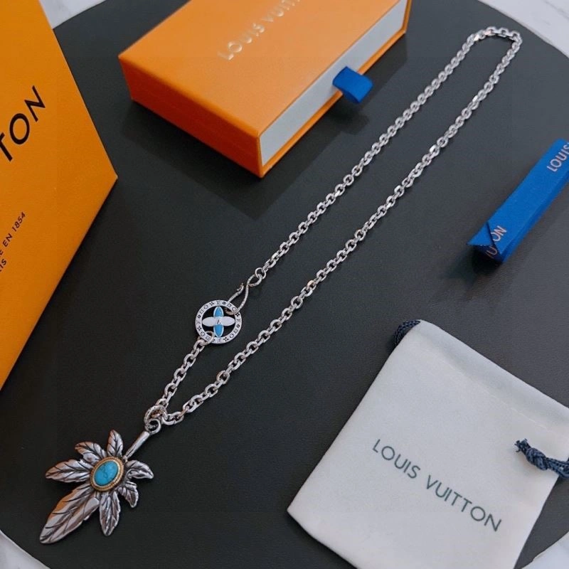 Comfortable Louis Vuitton Necklaces 248965