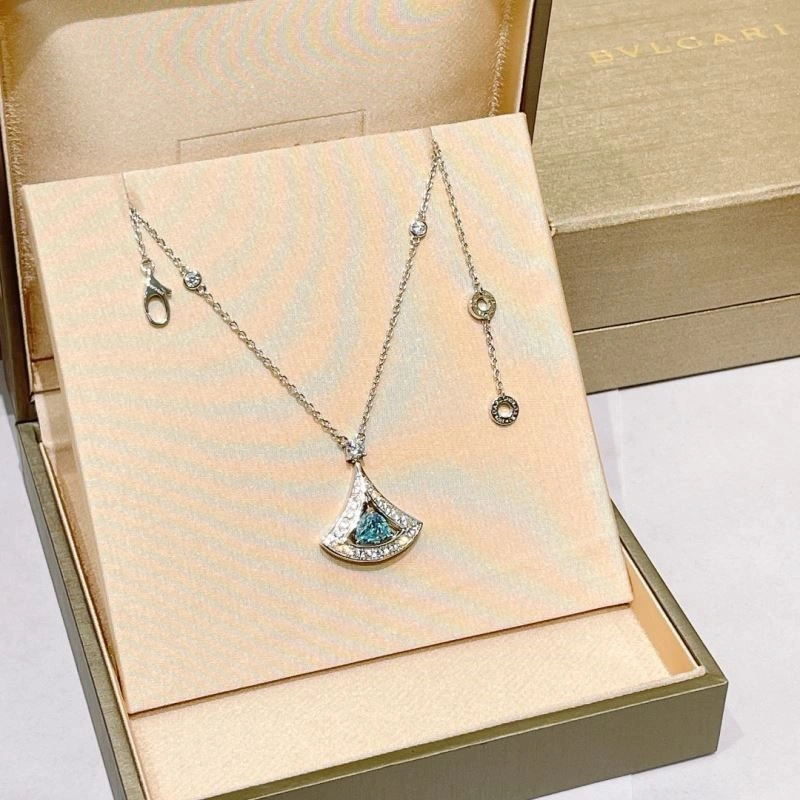 Louis Vuitton Necklaces SunProtective 248953