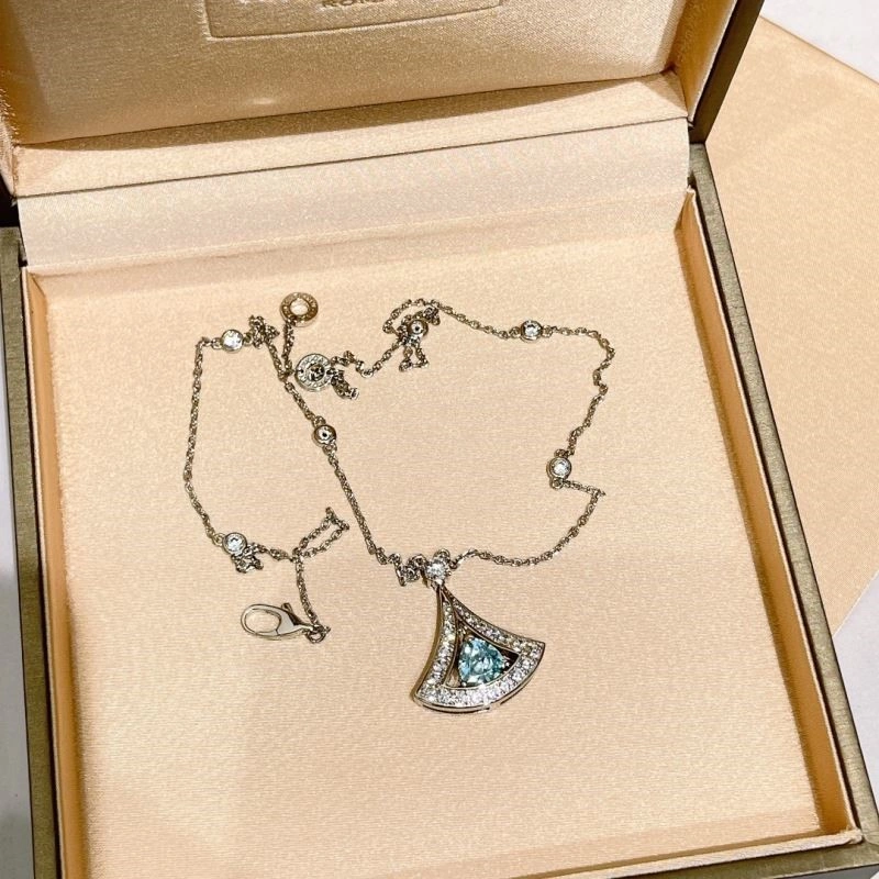 Louis Vuitton Necklaces SunProtective 248953