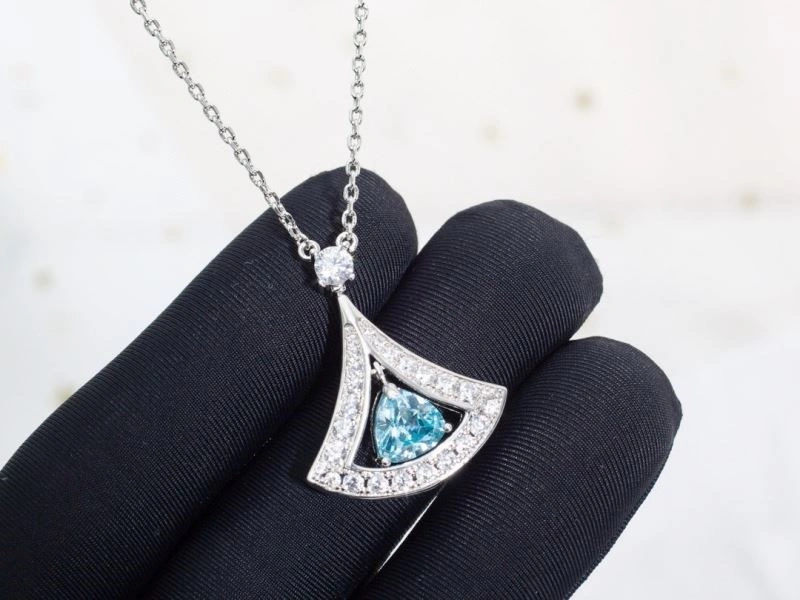 Louis Vuitton Necklaces SunProtective 248953