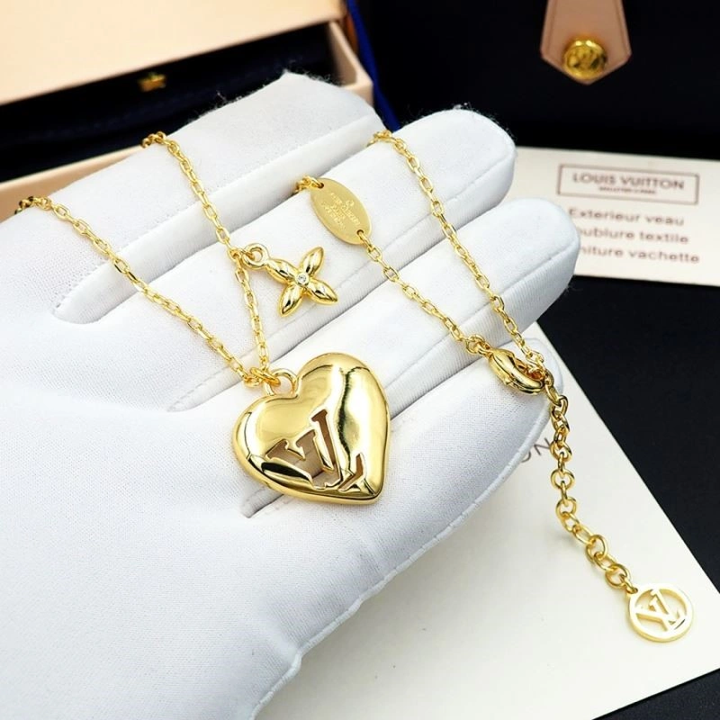 EyeCatching Louis Vuitton Necklaces 248956