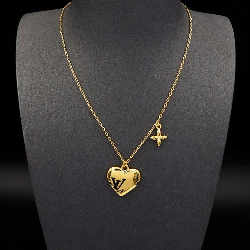 EyeCatching Louis Vuitton Necklaces 248956