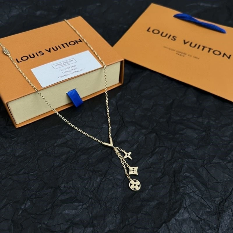 Louis Vuitton Necklaces Elegant 248952