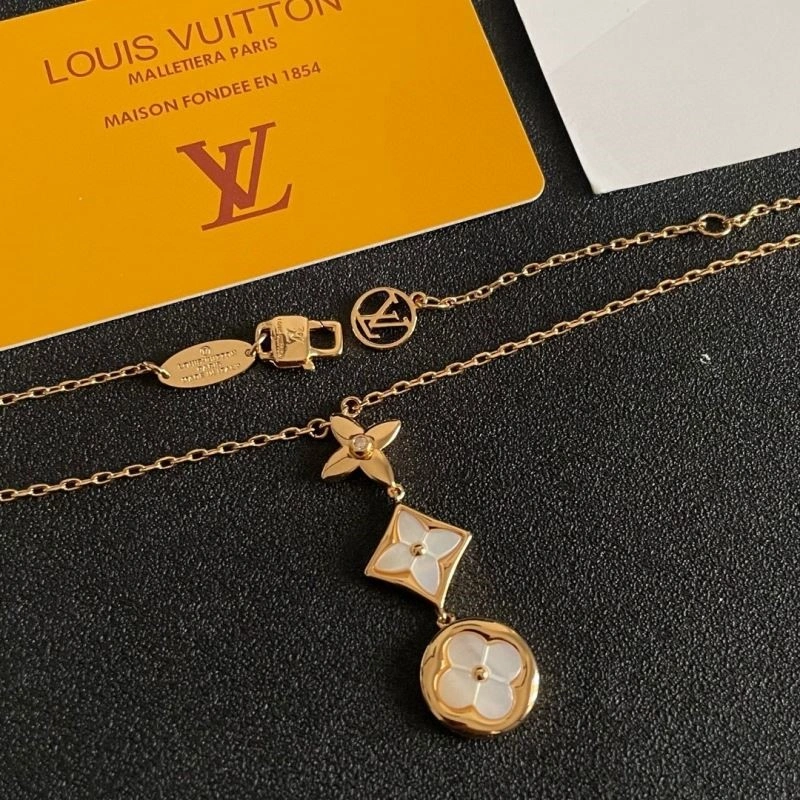 Tailored Louis Vuitton Necklaces 248961