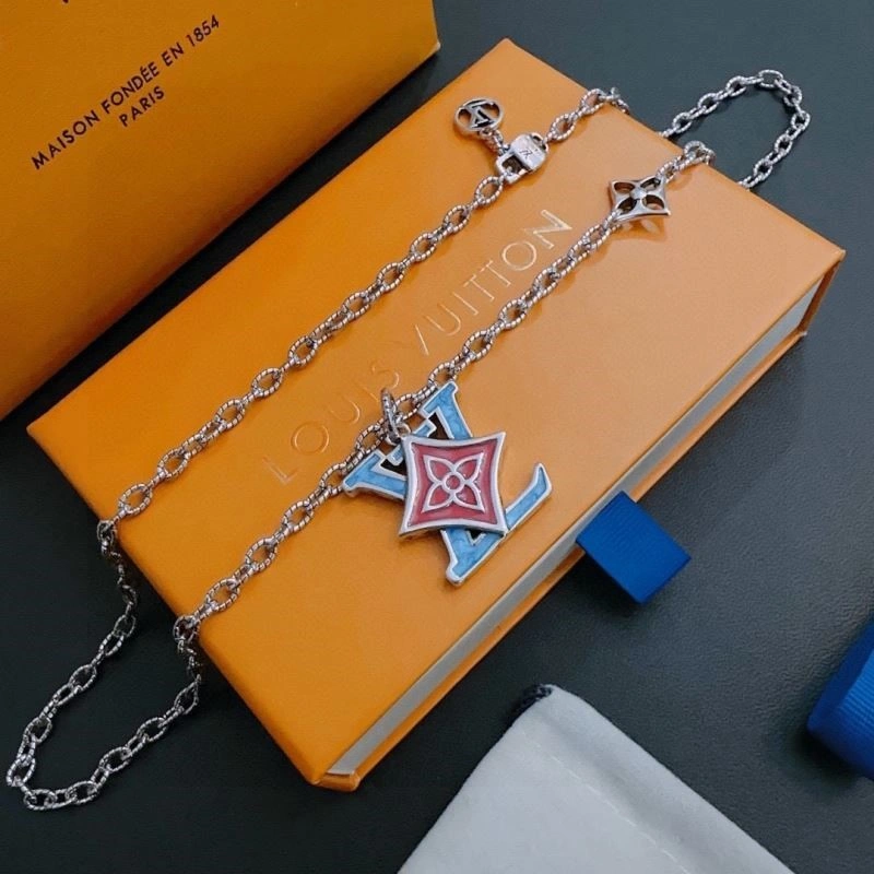 Louis Vuitton Necklaces Packable 248955