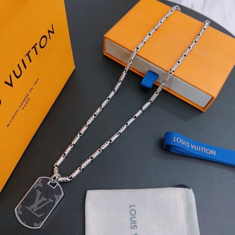 Thermal Louis Vuitton Necklaces 248963