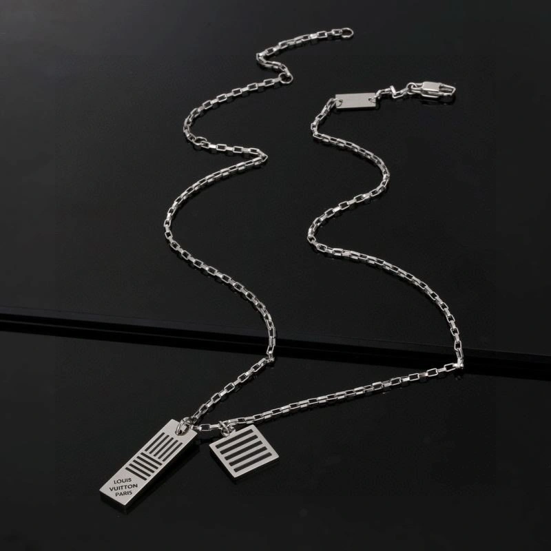 Louis Vuitton Necklaces Trendy 248945