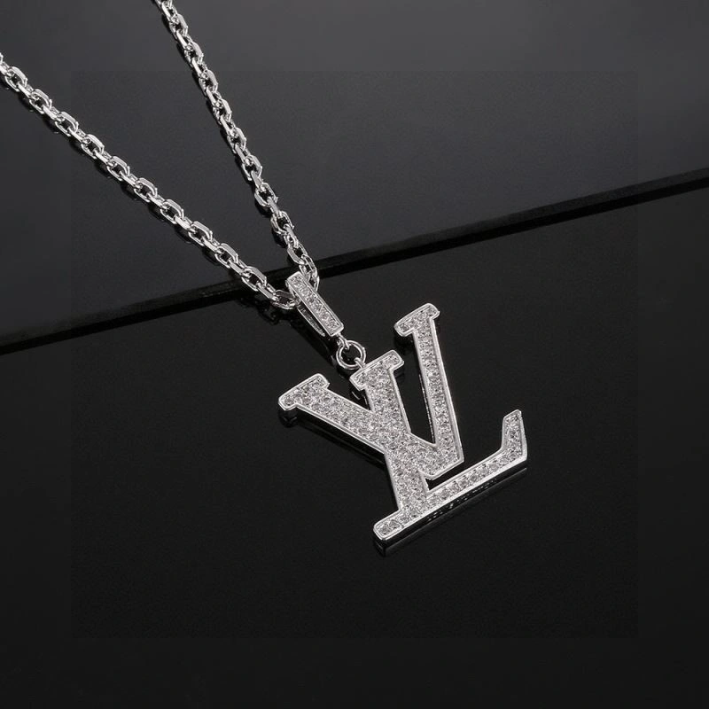 TechFriendly Louis Vuitton Necklaces 248949