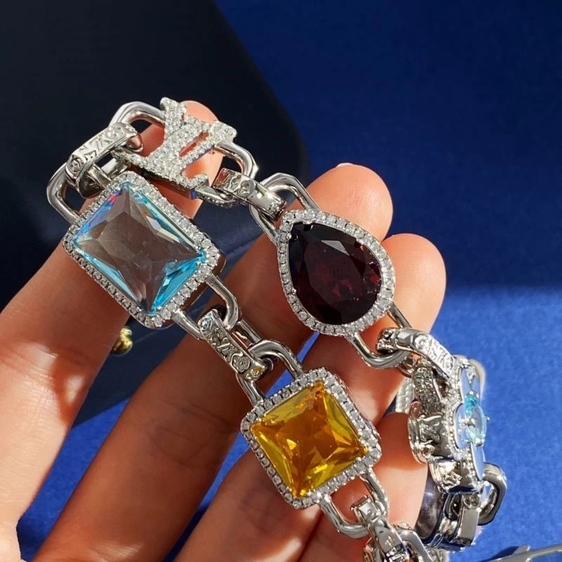 FreshLook Louis Vuitton Necklaces 248964