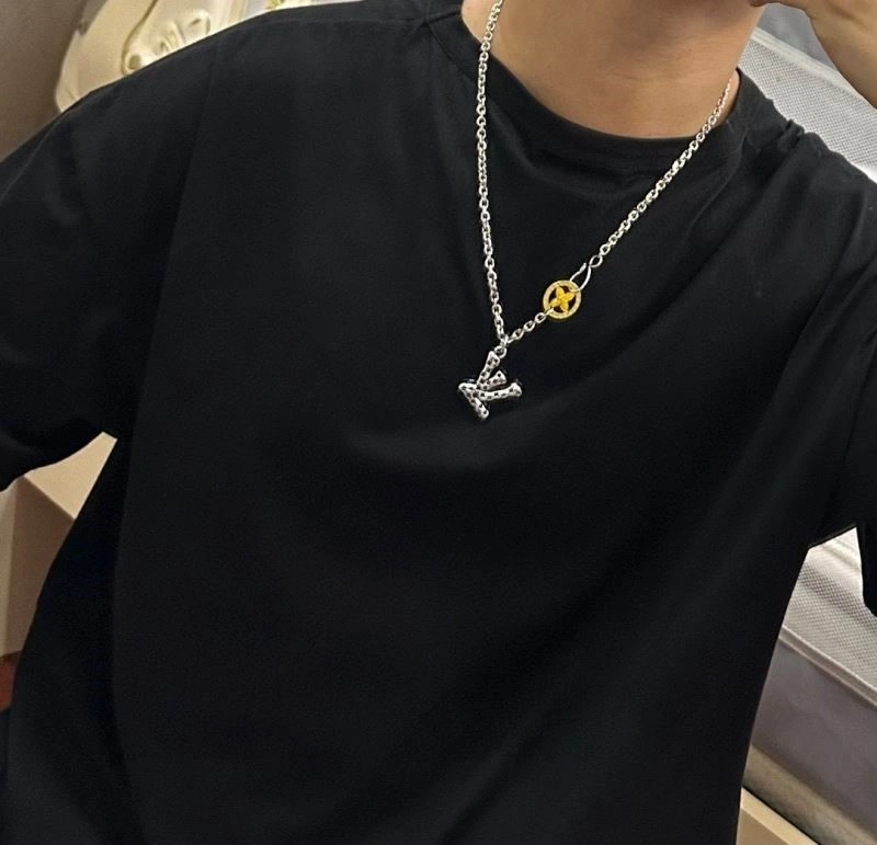 Louis Vuitton Necklaces Durable 248932