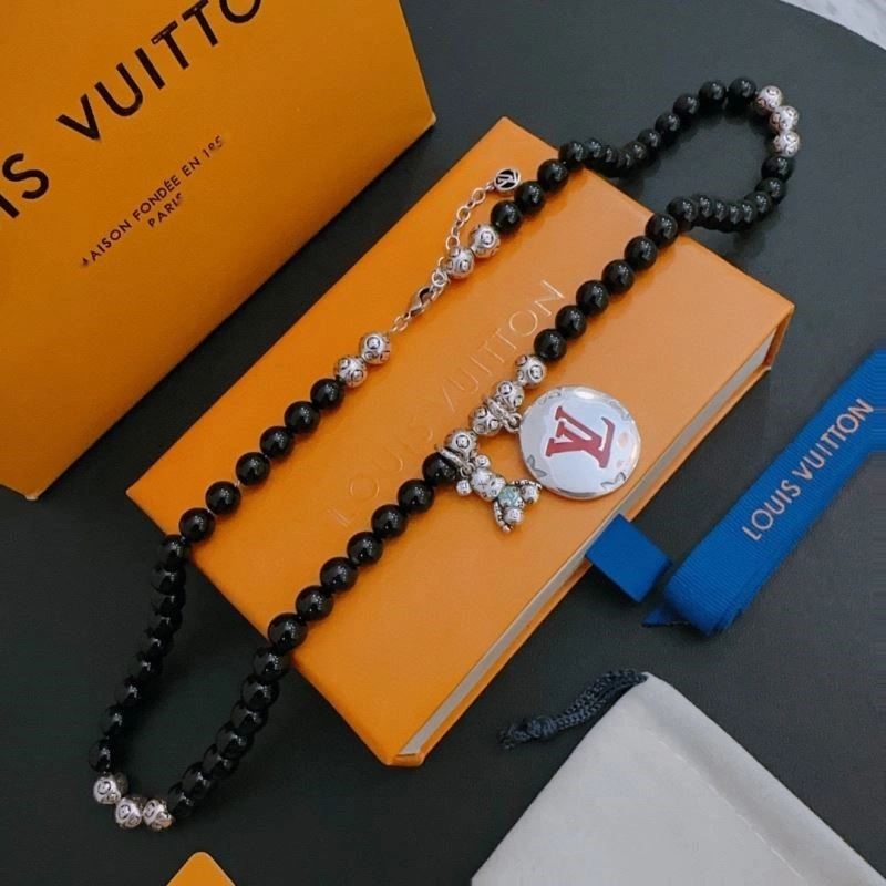 ModernLook Louis Vuitton Necklaces 248931