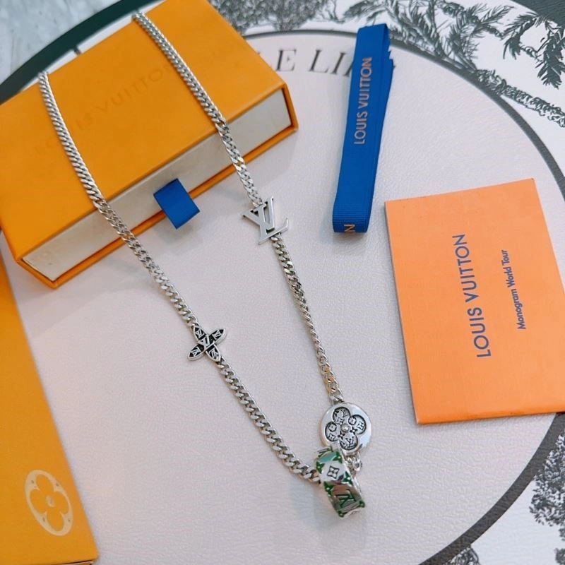 Practical Louis Vuitton Necklaces 248928