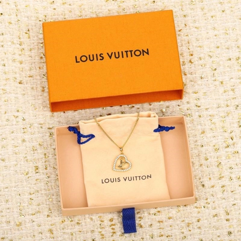 Contemporary Louis Vuitton Necklaces 248899