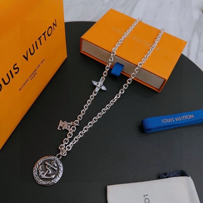 Louis Vuitton Necklaces Modern 248901