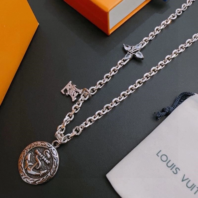 Louis Vuitton Necklaces Modern 248901