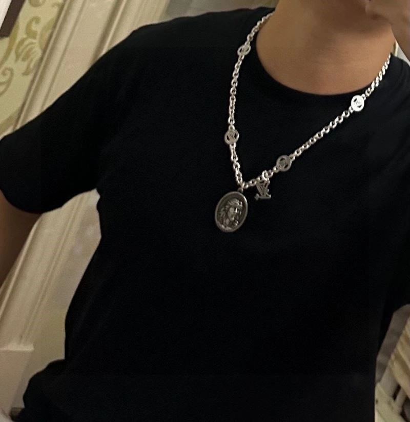 GoAnywhere Louis Vuitton Necklaces 248923