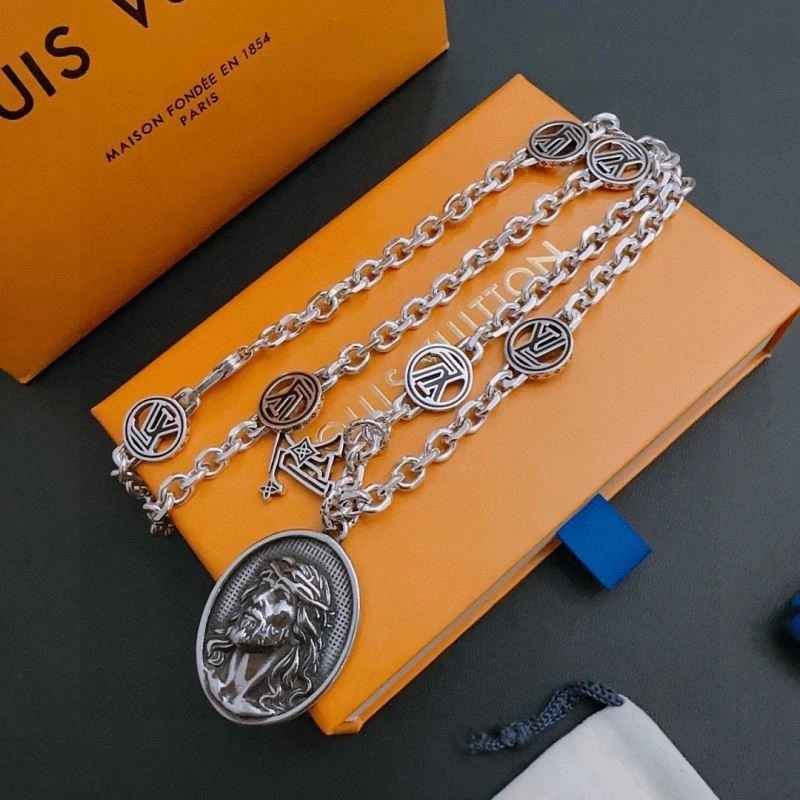 GoAnywhere Louis Vuitton Necklaces 248923