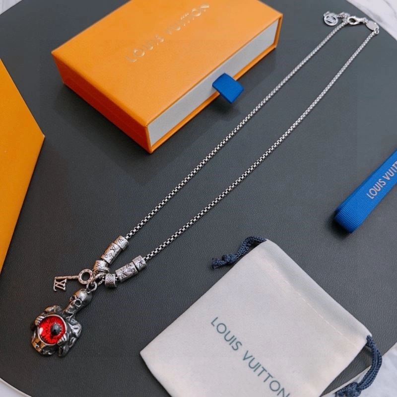 Louis Vuitton Necklaces Casual 248918
