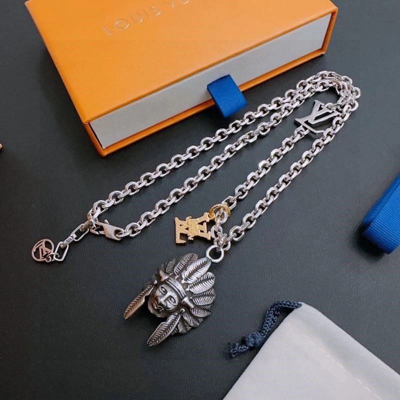 WaterResistant Louis Vuitton Necklaces 248919