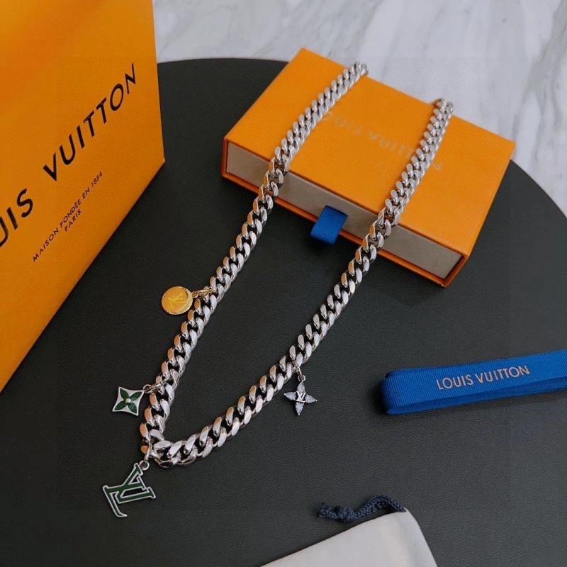 Neat Louis Vuitton Necklaces 248914