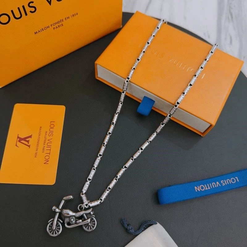 Casual Louis Vuitton Necklaces 248922