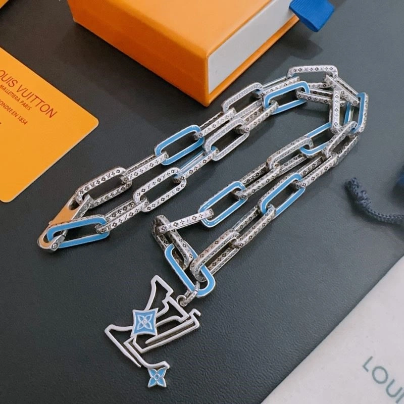 Vibrant Louis Vuitton Necklaces 248911