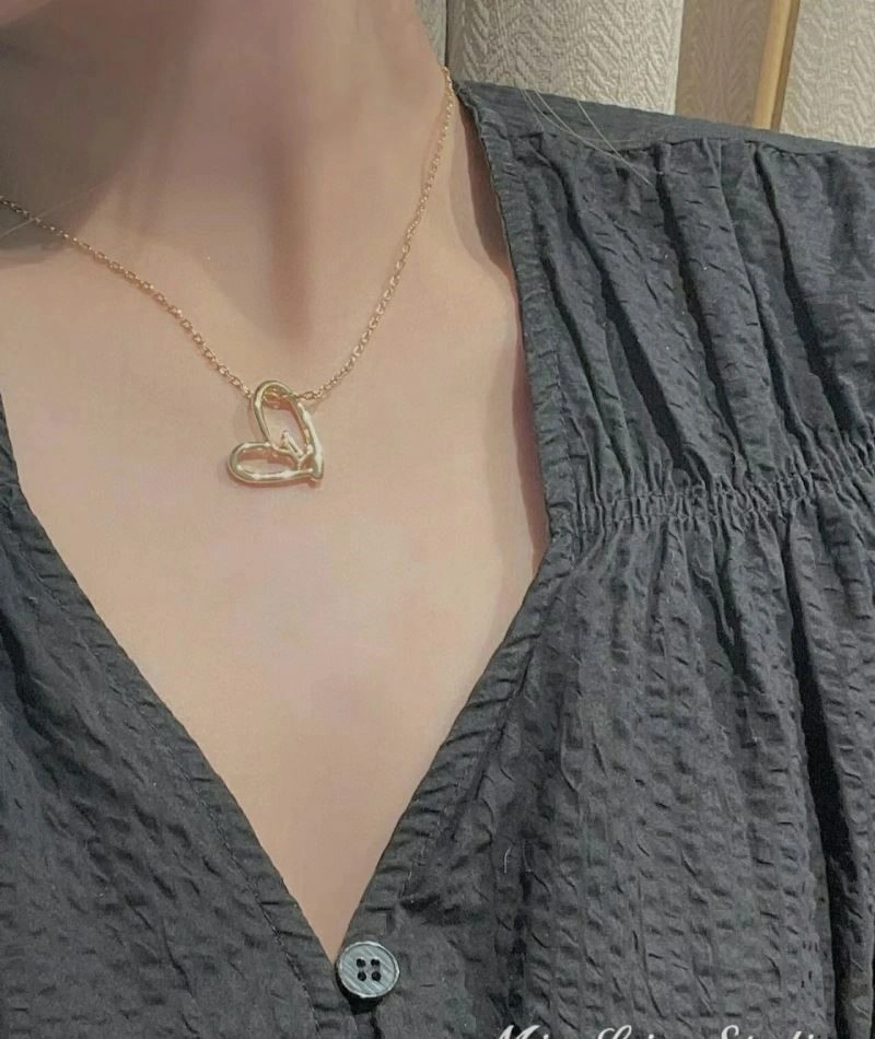 Louis Vuitton Necklaces BestValue 248913