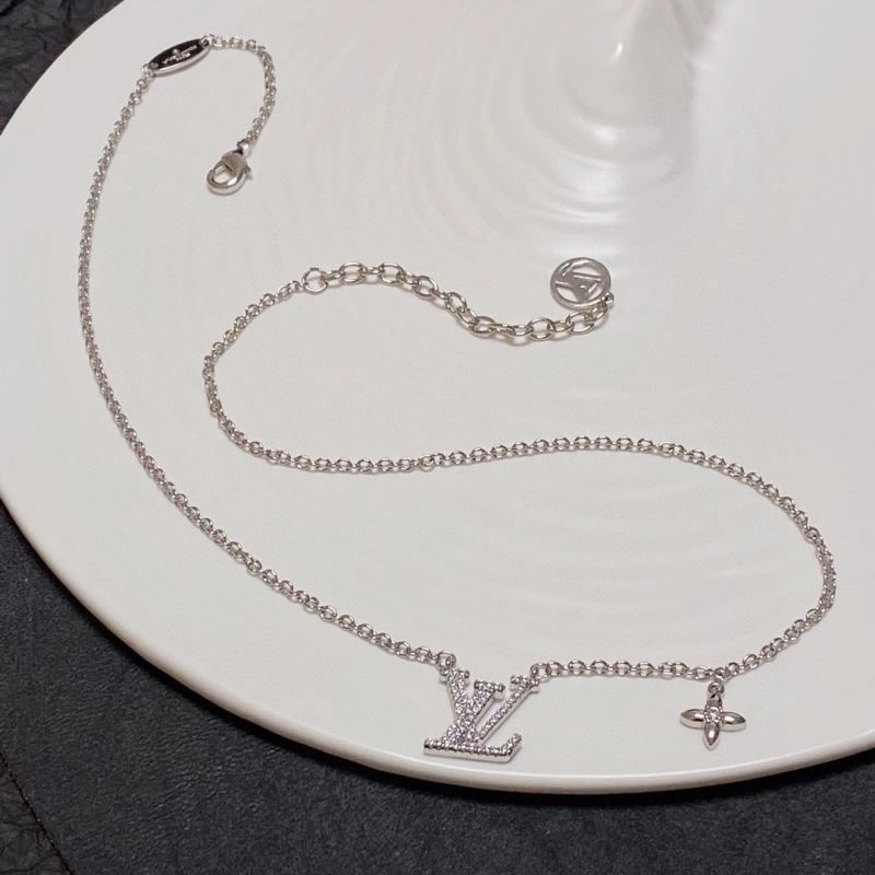 Louis Vuitton Necklaces OdorResistant 248924