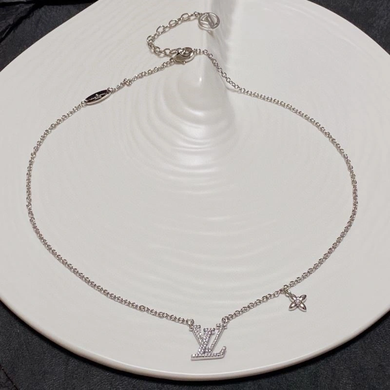 Louis Vuitton Necklaces OdorResistant 248924