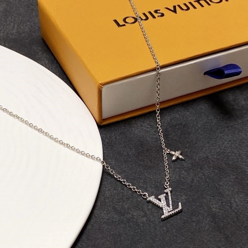 Louis Vuitton Necklaces OdorResistant 248924
