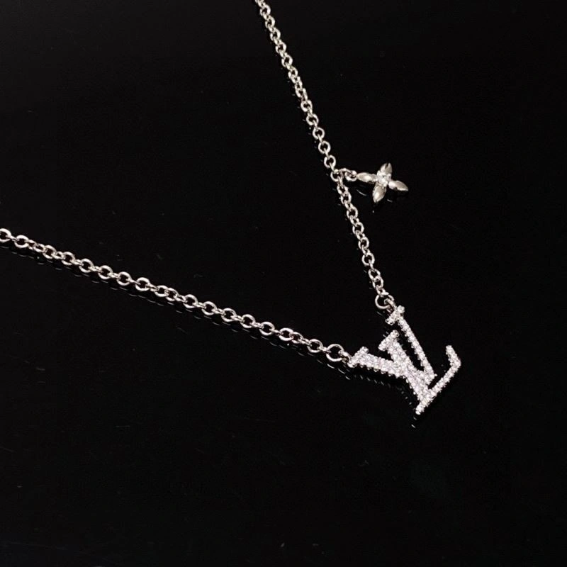 Louis Vuitton Necklaces OdorResistant 248924