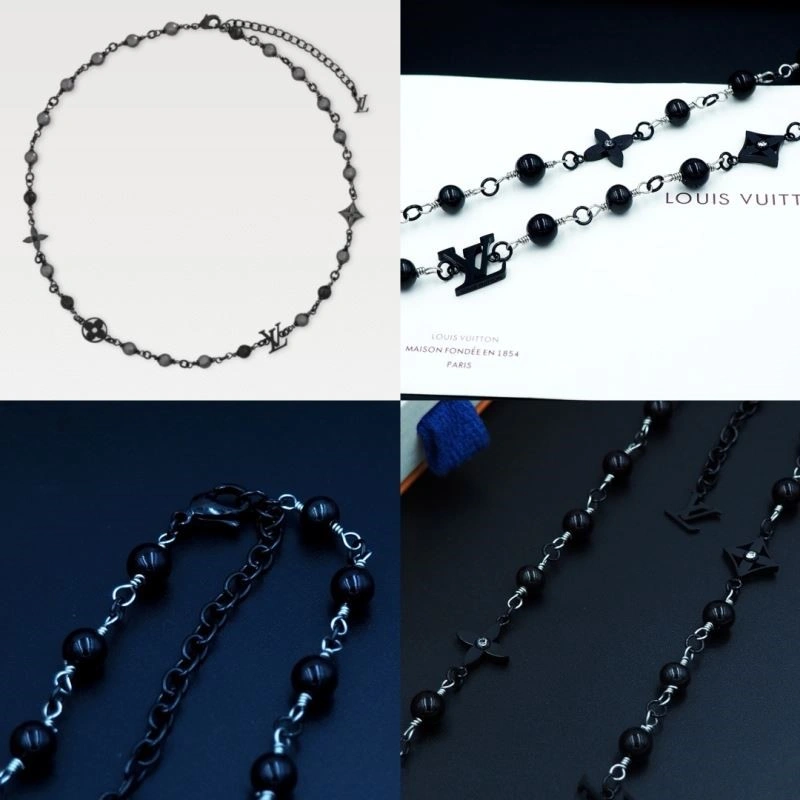 Functional Louis Vuitton Necklaces 248927
