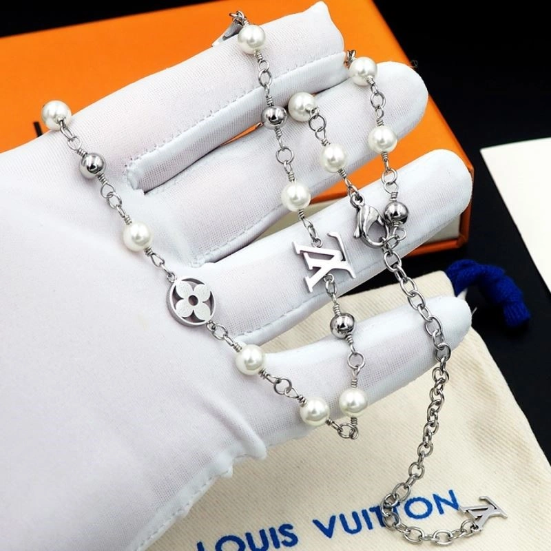 TimelessDesign Louis Vuitton Necklaces 248926