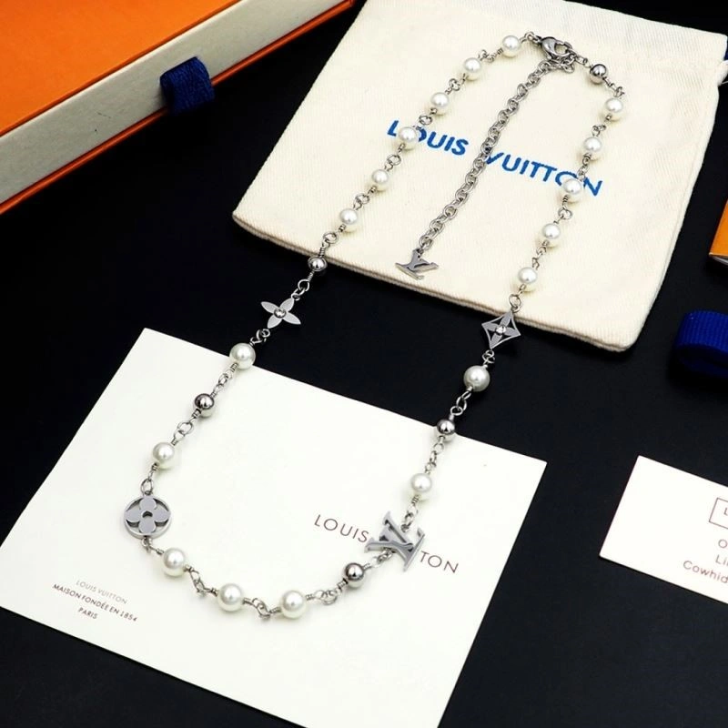TimelessDesign Louis Vuitton Necklaces 248926