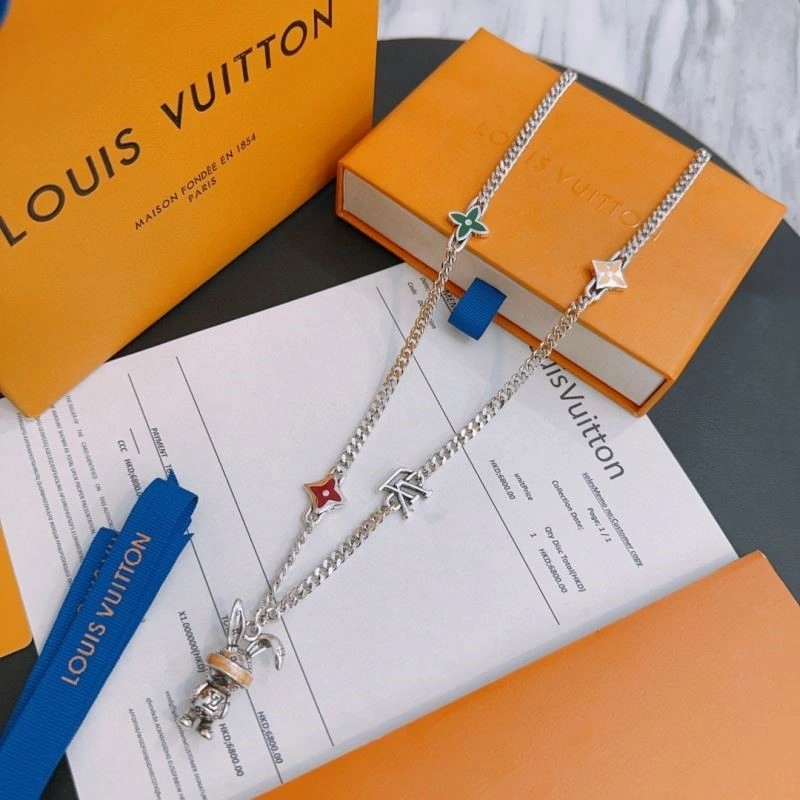 Unisex Louis Vuitton Necklaces 248910