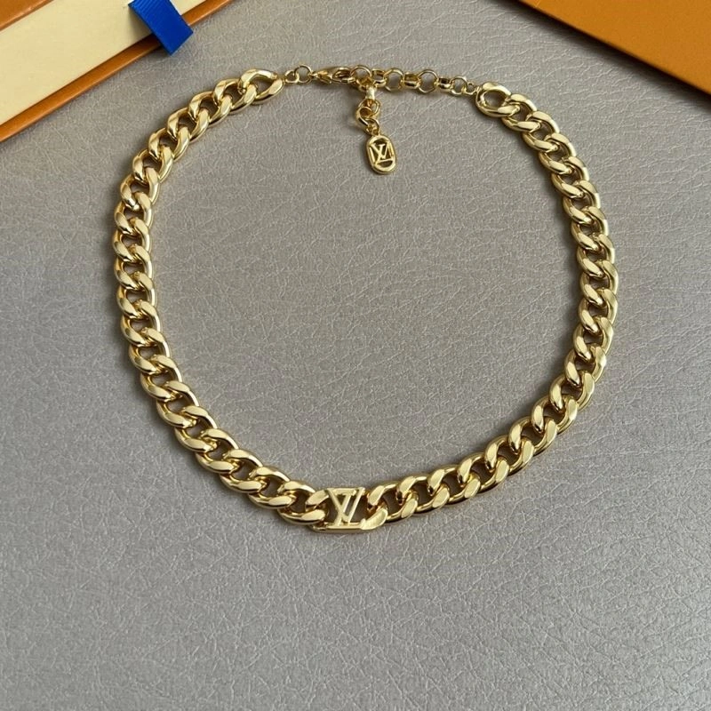 Louis Vuitton Necklaces Attractive 248898