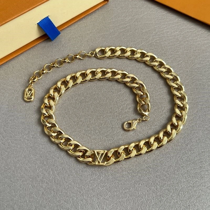 Louis Vuitton Necklaces Attractive 248898