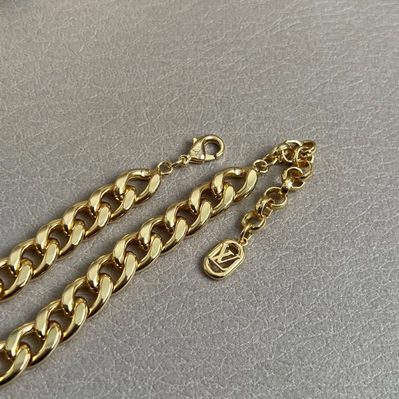 Louis Vuitton Necklaces Attractive 248898