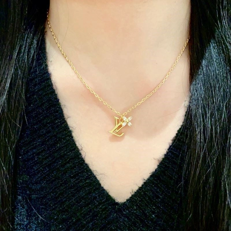 Louis Vuitton Necklaces Sophisticated 248906