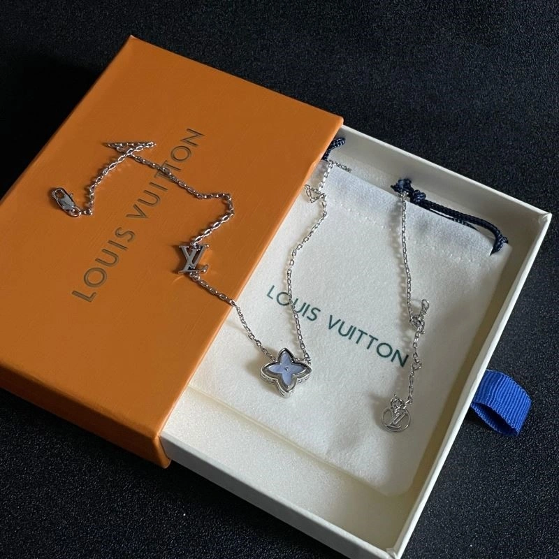 Durable Louis Vuitton Necklaces 248894