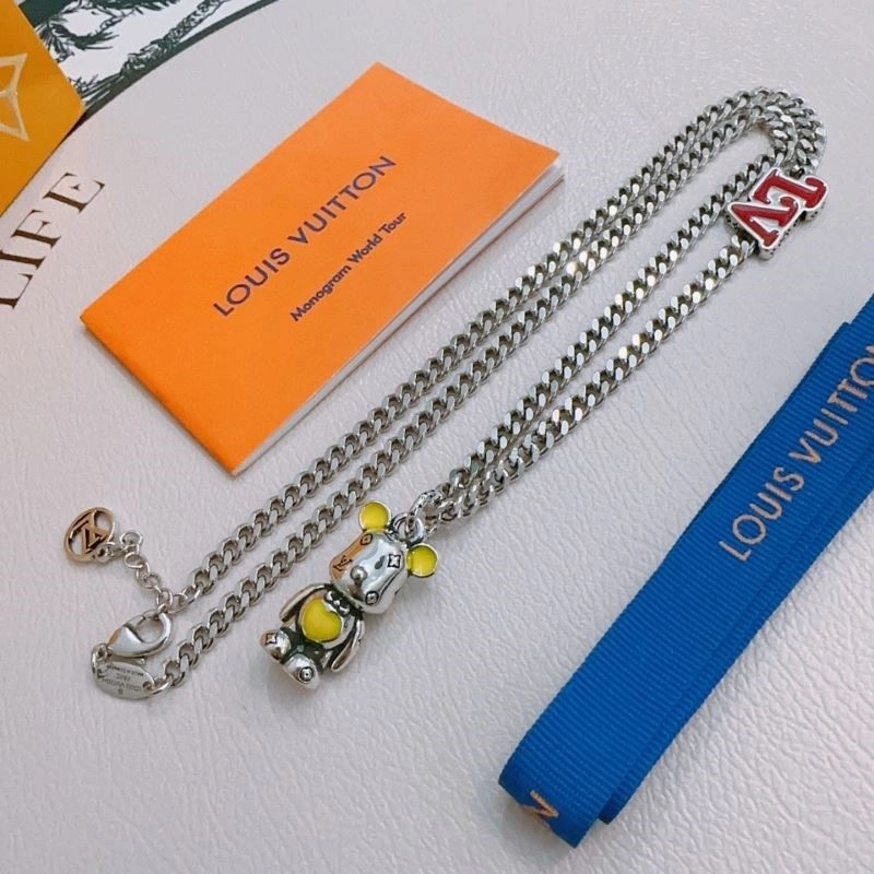 Louis Vuitton Necklaces Functional 248891