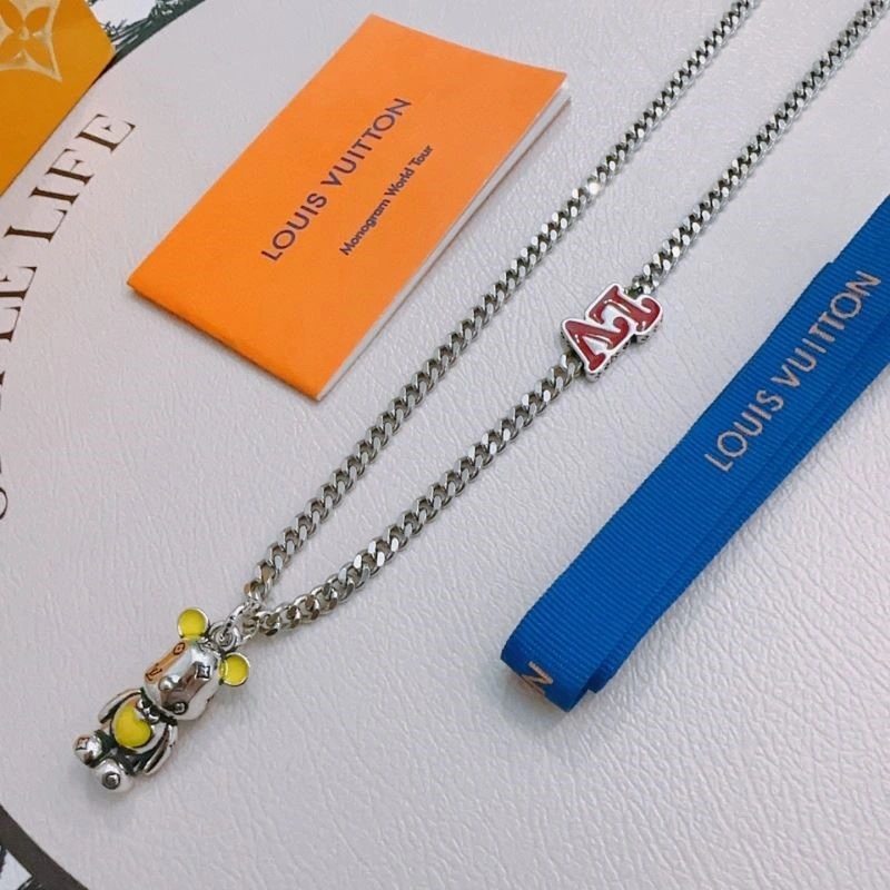 Louis Vuitton Necklaces Functional 248891