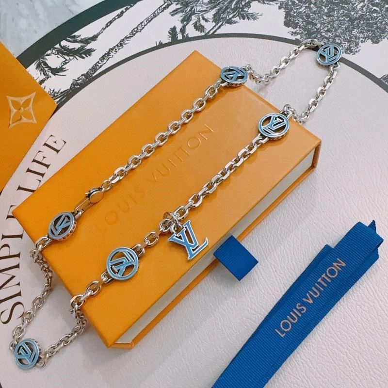 FreshLook Louis Vuitton Necklaces 248889
