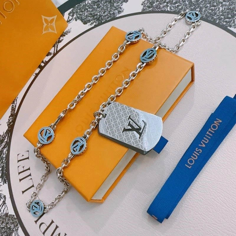 Louis Vuitton Necklaces Durable 248865