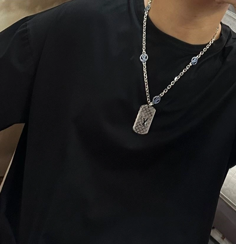 Louis Vuitton Necklaces Durable 248865