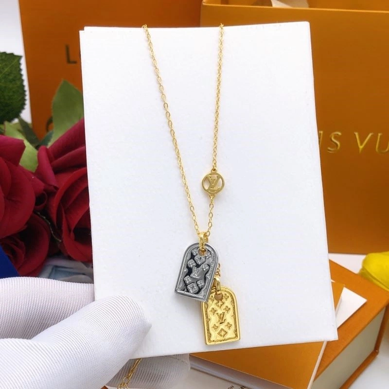 Practical Louis Vuitton Necklaces 248857