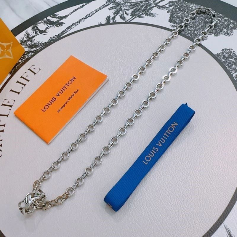 Packable Louis Vuitton Necklaces 248869