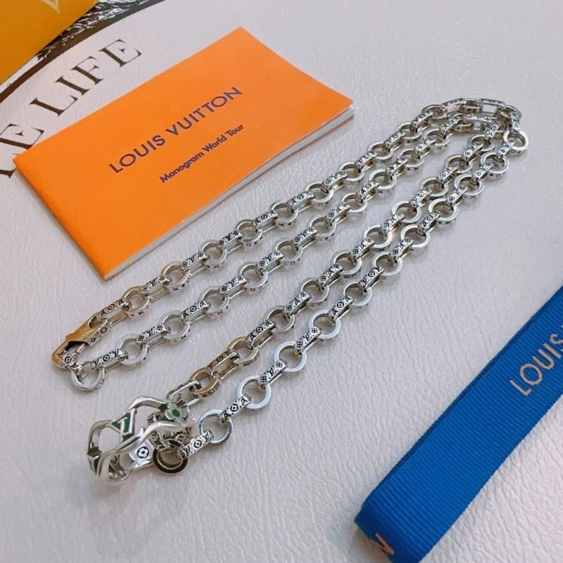 Packable Louis Vuitton Necklaces 248869