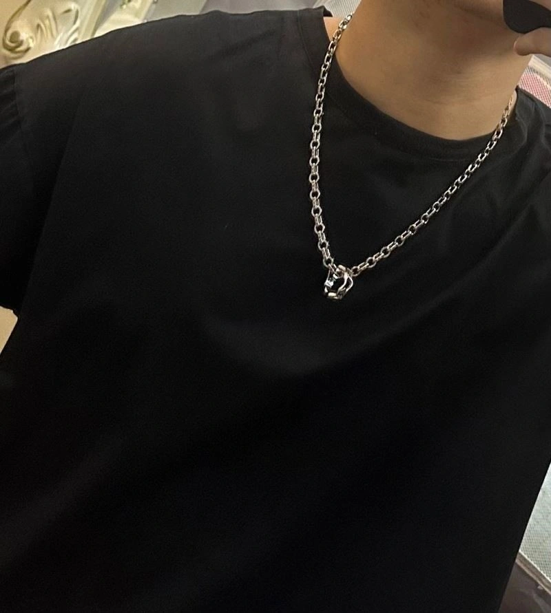 Packable Louis Vuitton Necklaces 248869